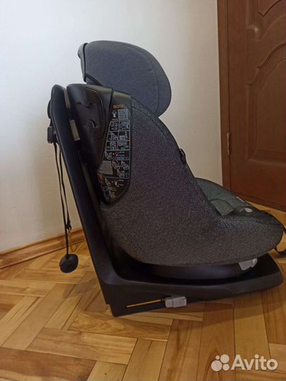Автокресло детское Maxi Cosi Axiss Fix 9-18 кг