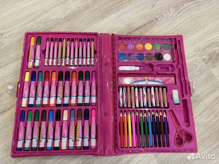 Набор для рисования в чемоданчике