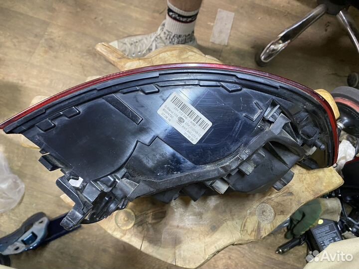 Фонарь внешний правый Audi A4 B9