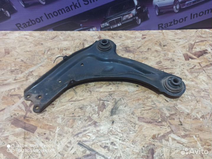 Рычаг передней подвески Рено Лагуна 2