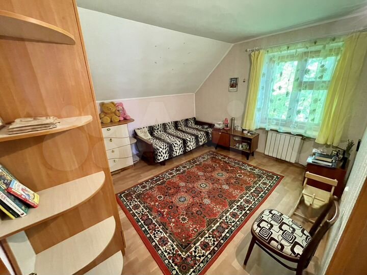 Дом 200 м² на участке 4,5 сот.