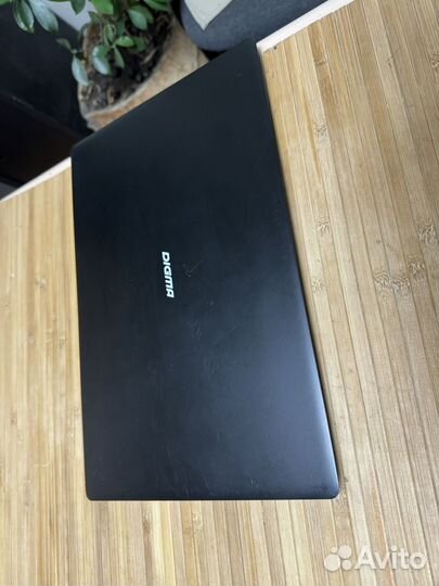 Тонкий 15.6 ноутбук 4/2/32SSD + HDD 6часов