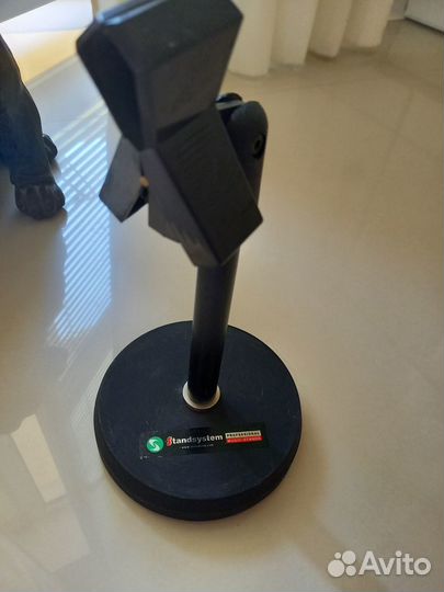 Настольная стойка для микрофона