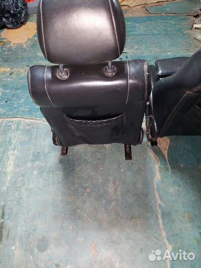 Передние сиденья opel astra G Recaro кожа