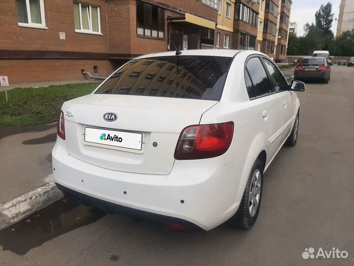 Kia Rio 1.4 AT, 2010, 140 000 км