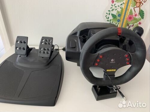 Руль logitech Momo racing