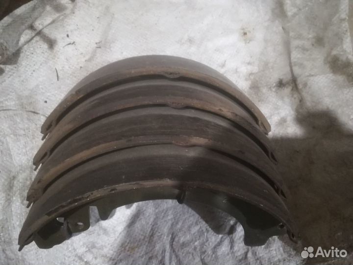 Задние тормозные колодки ваз