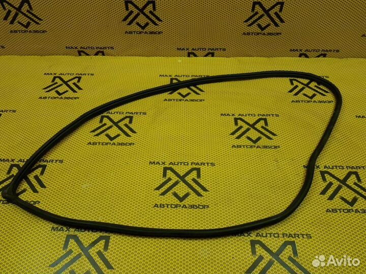 Уплотнитель двери передний левый Mazda Cx-7 EH42