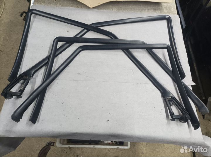 Уплотнители стекол бархотки Saab 9000 Рест 95г.в