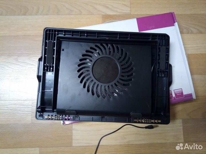 Подставка с охлаждением для ноутбука