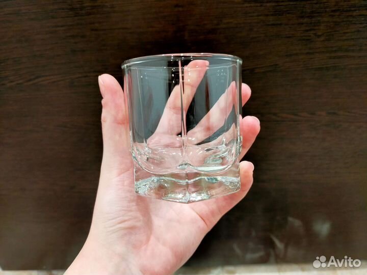 Стаканы и рюмки