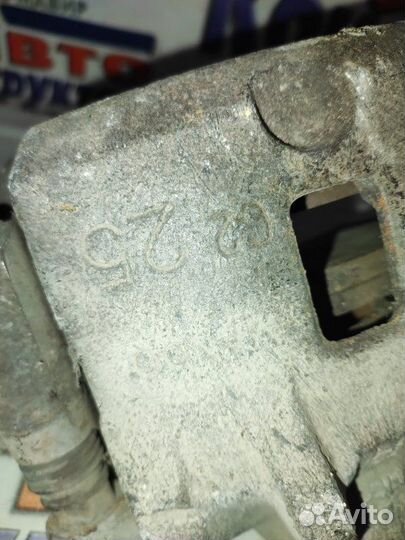 Суппорт тормозной Toyota Avensis T250