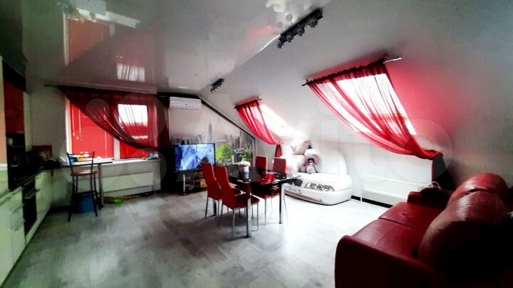 3-к. квартира, 114 м², 4/4 эт.