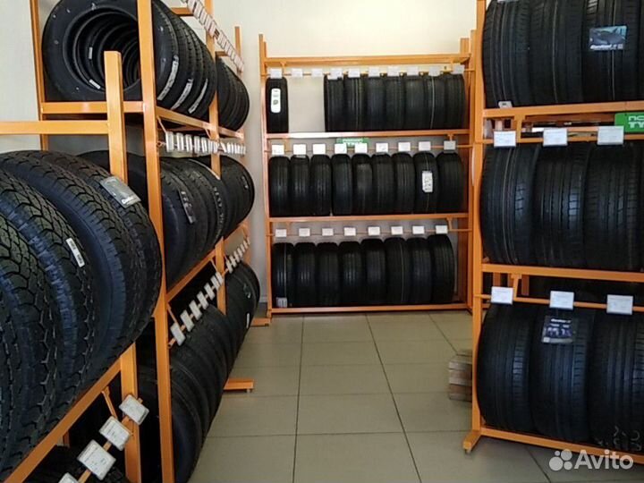 Roadmarch PrimeStar 66 225/65 R17 102H