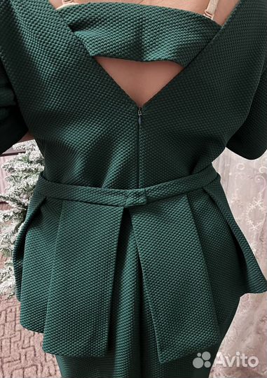 Нарядное платье