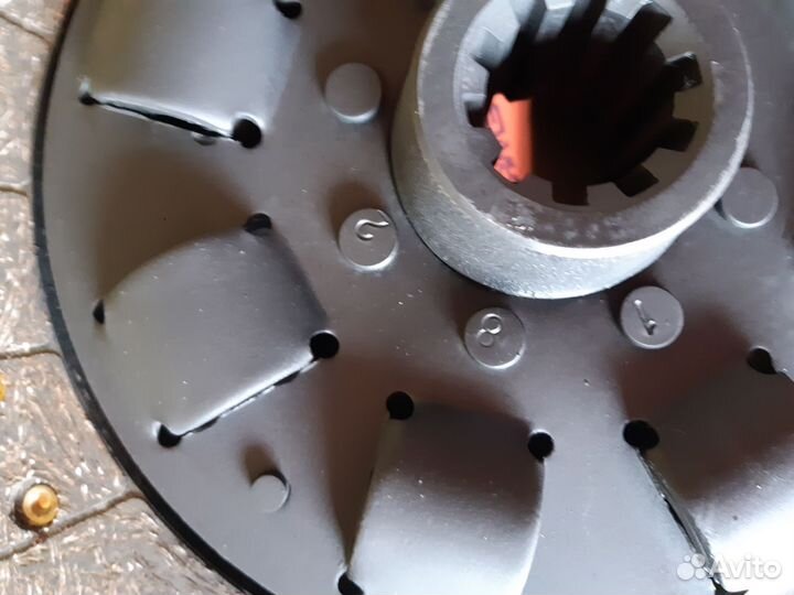 Диск сцепления 182,184