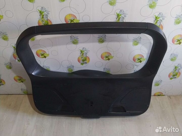 Облицовка крышки багажника Лада Веста SW универсал