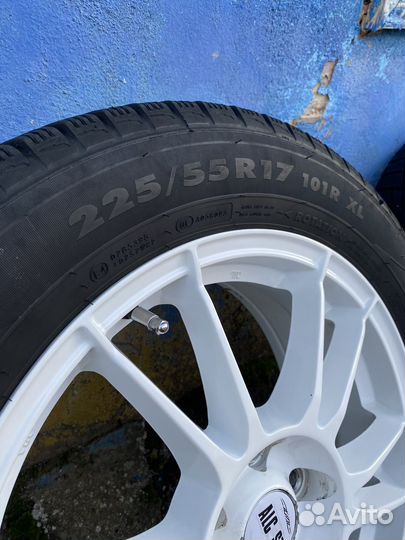 Зимняя резина с дисками 225/55R17