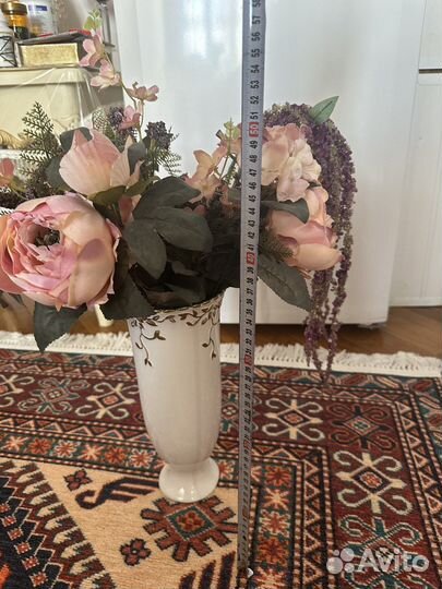 Ваза с цветами