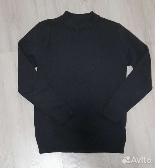 Школьный теплый джемпер