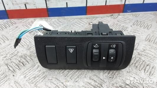 Переключатель света renault megane 3 (6AD13WU01)