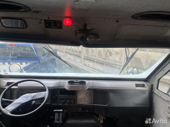 International 4700, 1995