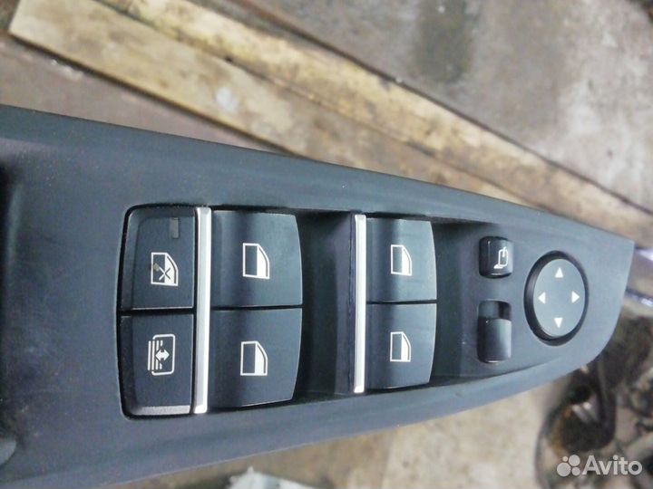 Блок кнопок стеклоподъемников бмв ф10 BMW f10