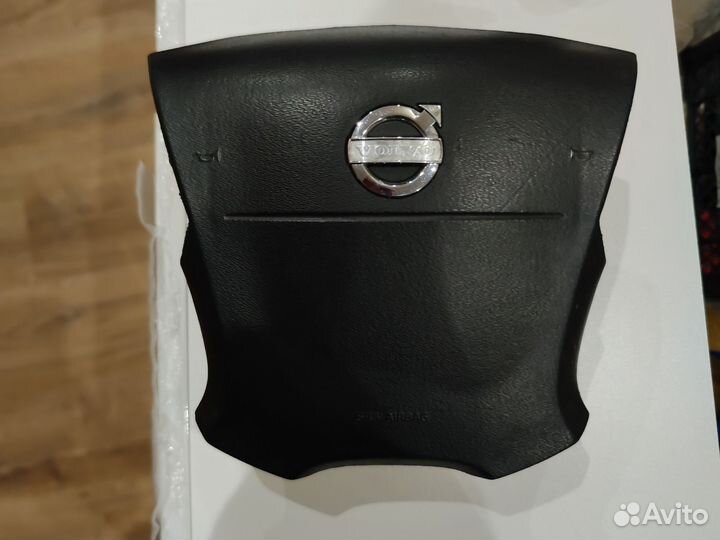 Подушка безопасности водителя volvo s80