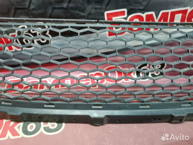 Решетка бампера передний Land Rover Freelander