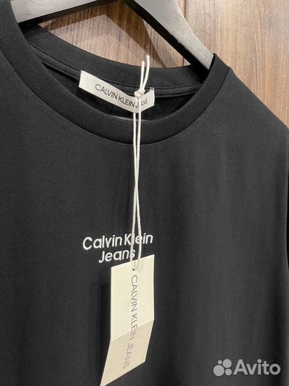 Футболка Calvin Klein