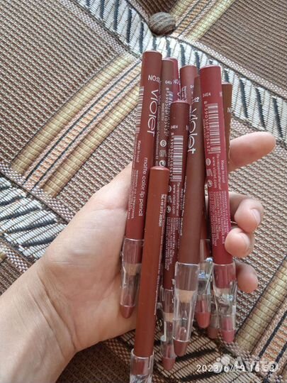 Карандаши для губ/бровей