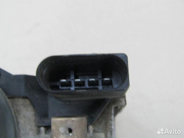 Моторчик стеклоочистителя передний Ford Focus III