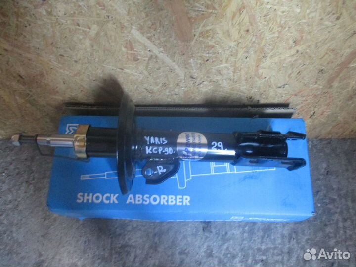 Стойка амортизатор Toyota Yaris 2006-2010