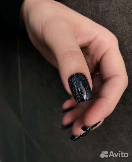 В 4 руки маникюр педикюр, в 6 рук с ресницами