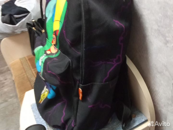 Школьный рюкзак