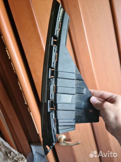 Кронштейн бампера Mercedes GLB