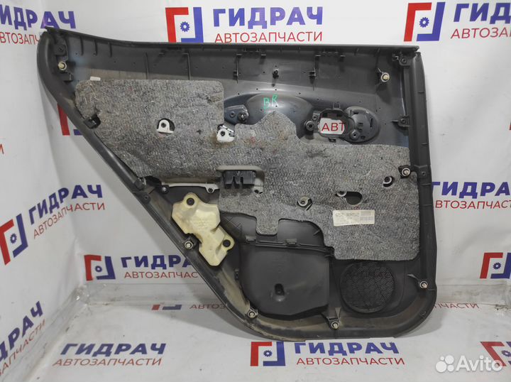 Обшивка двери задней правой Toyota Auris (E150) 67