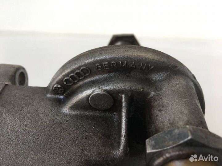 Корпус масляного фильтра VW Passat B3,2Е