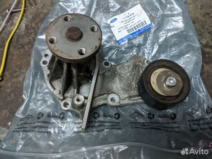 Помпа ford Куга 2 1.6