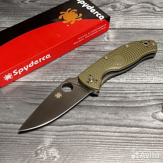 Нож Spyderco Tenacious