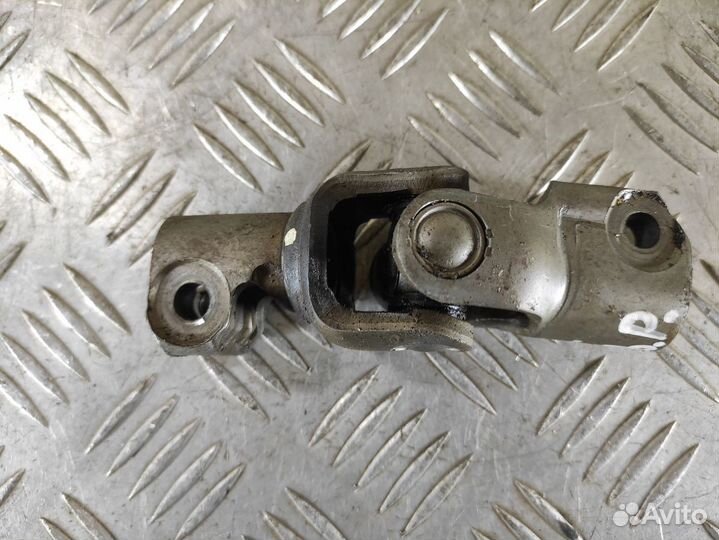 Кардан рулевой нижний Toyota Corolla AE110