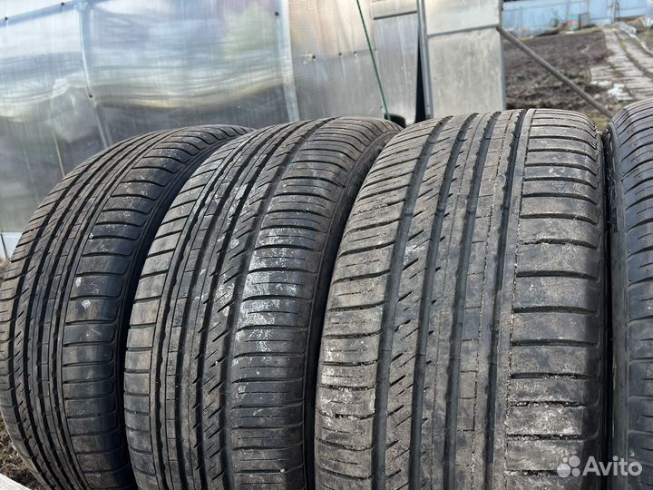 Kinforest KF-550 275/40 R22 107Y