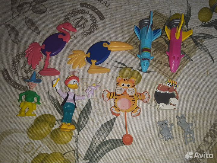 Игрушки из киндера