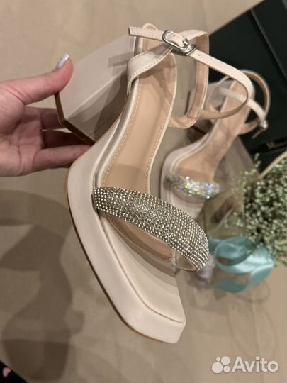 Босоножки женские 38 размер