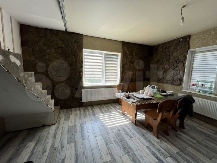 Дом 186 м² на участке 17,4 сот.