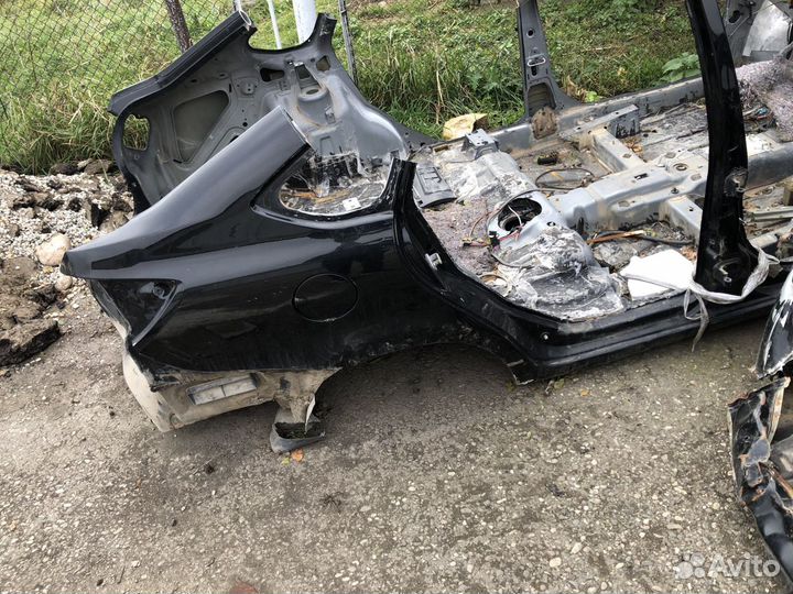 Крыло правое на гранту лифтбек