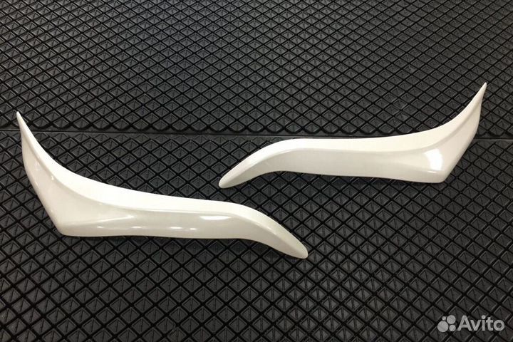 Prado 150 2009 - 2013 Реснички на фары Z3QZ9