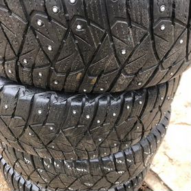 Goodyear Ultragrip 600 215/65 R16 98