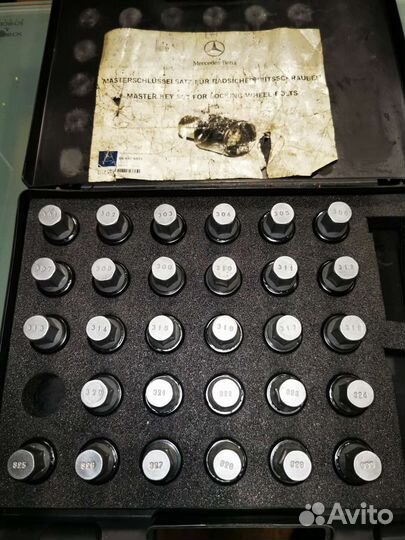 Секретки Mercedes Benz