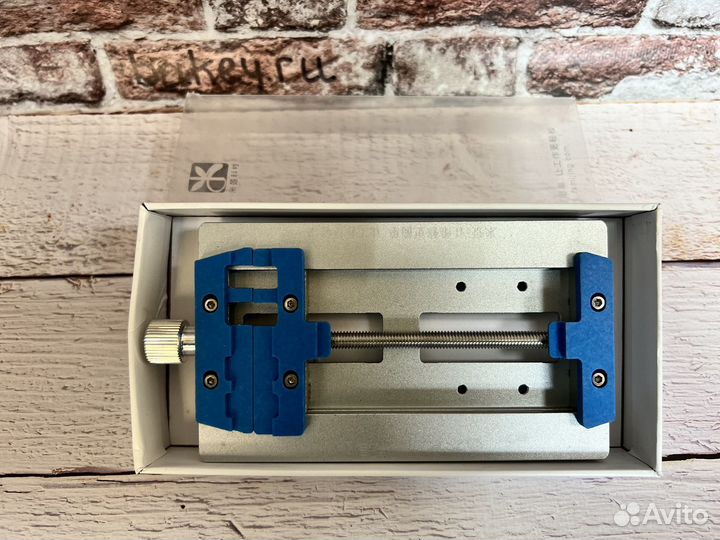 Держатель плат и микросхем